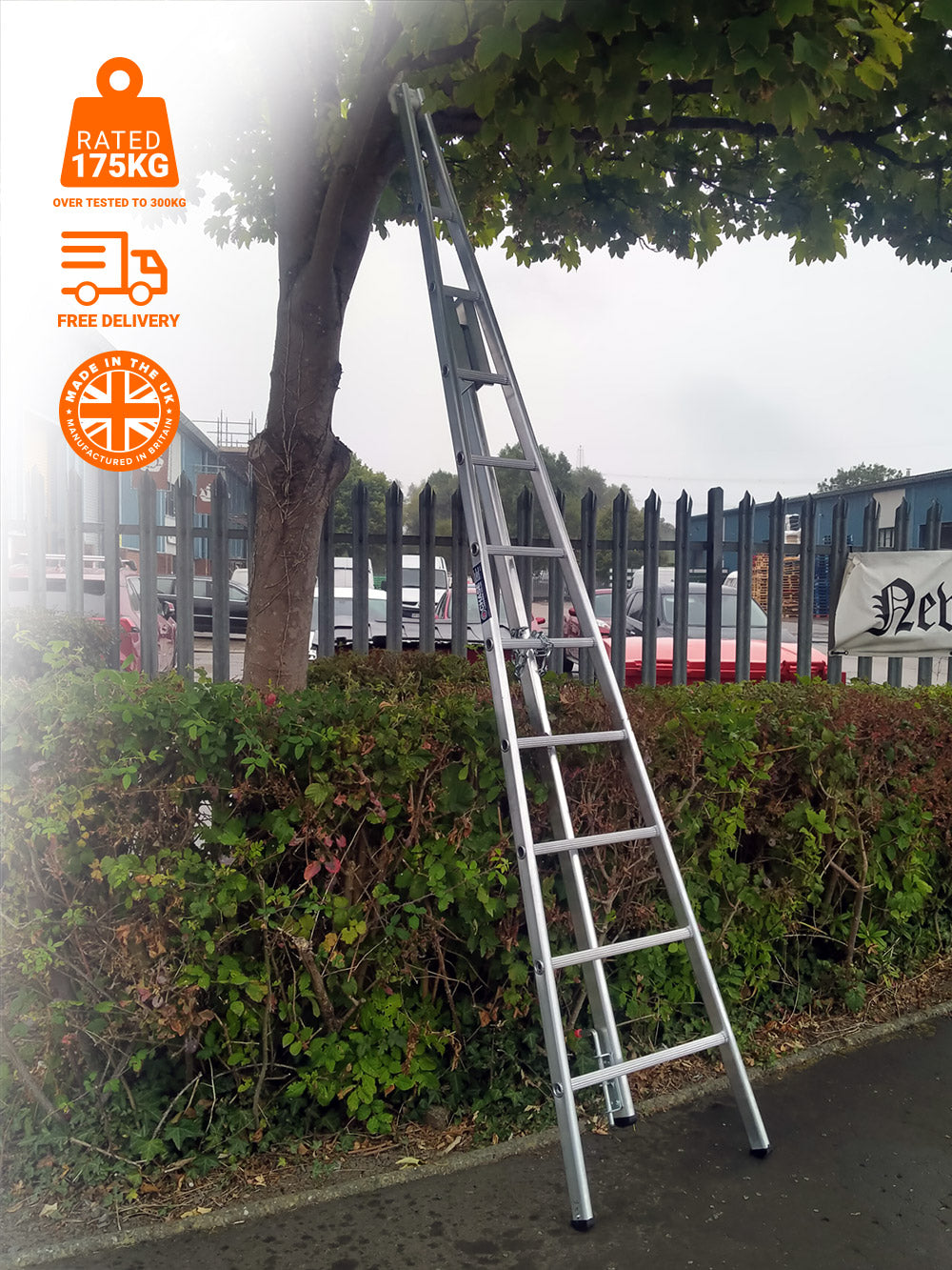 Fruit Picking / Hedge Trimming Ladder image 12